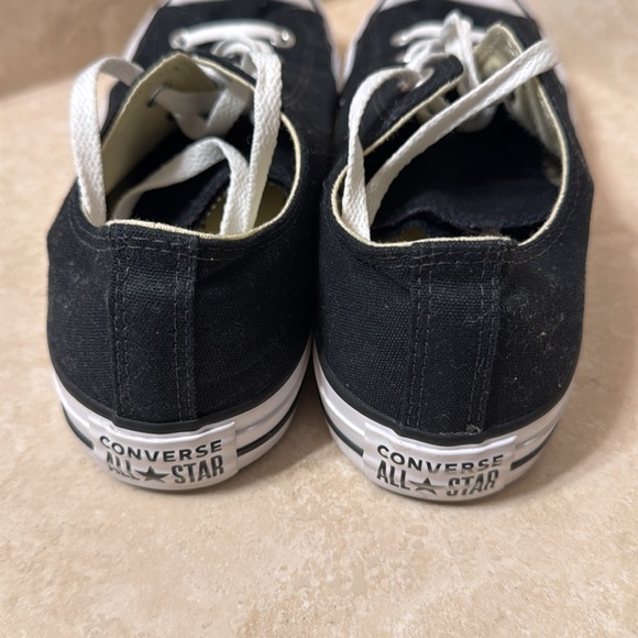 Women’s 10 black converse euc - Picture 2 of 5
